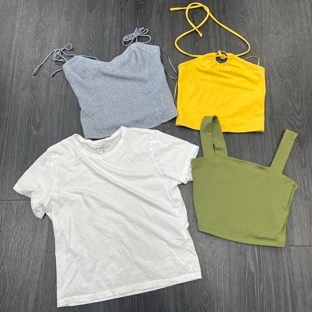 Abercrombie & Fitch Women Bundle of 4 Tops Sz XS